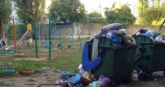 В Херсоне немыслимое соседство - норма В Херсоне немыслимое соседство - норма