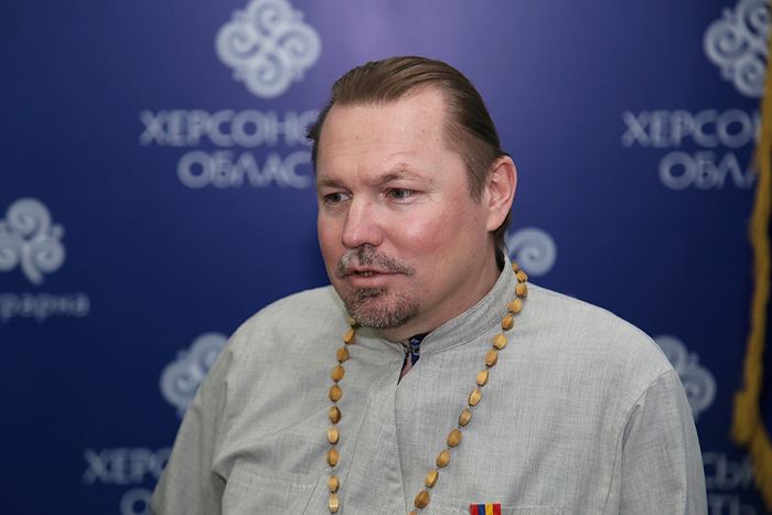 Херсонська волонтерка повідомляє про сьогоднішню провокацію проти капелана Ігора Петренка Херсонська волонтерка повідомляє про сьогоднішню провокацію проти капелана Ігора Петренка