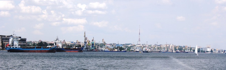 Перед сдачей в концессию морпорт Херсон начал инвентаризацию