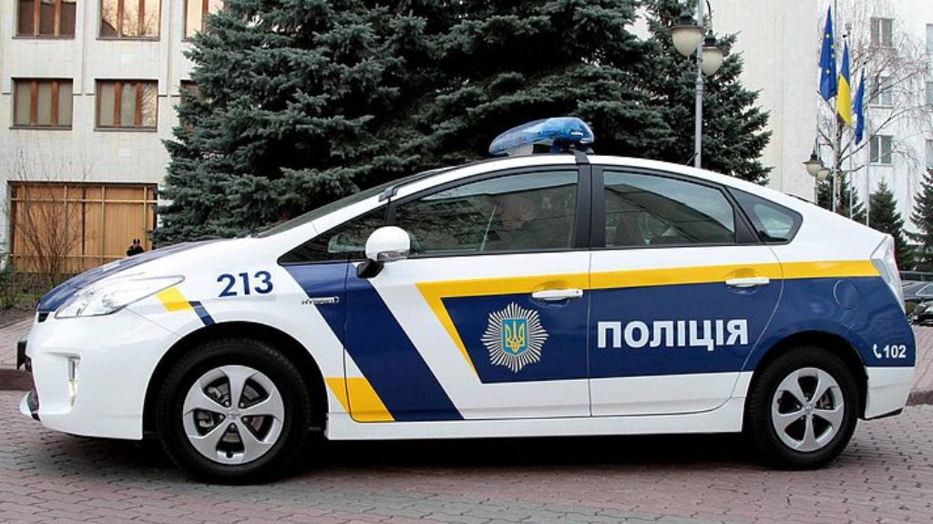 Херсонцы звонили в полицию 439 раз за сутки