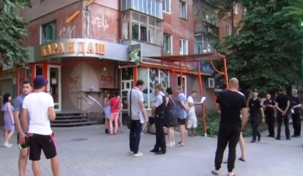 Херсон охватила война за канцтовары, торговые площади и кредиты (видео)