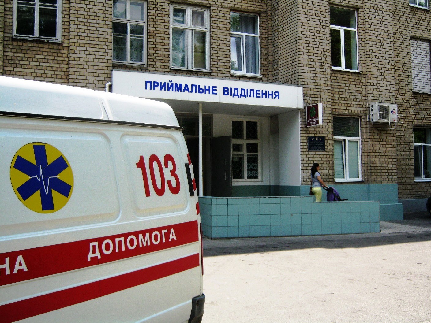 Кількість викликів «швидкої» на курортах Херсонщини зросла у 12 разів