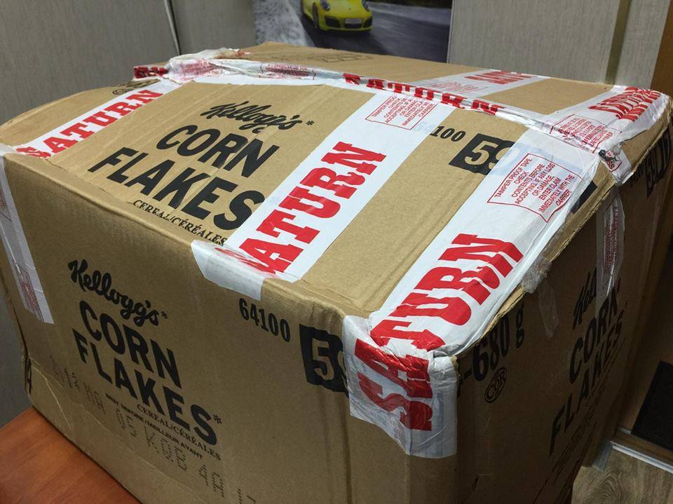 Херсонські волонтери отримали посилку від Херсонські волонтери отримали посилку від