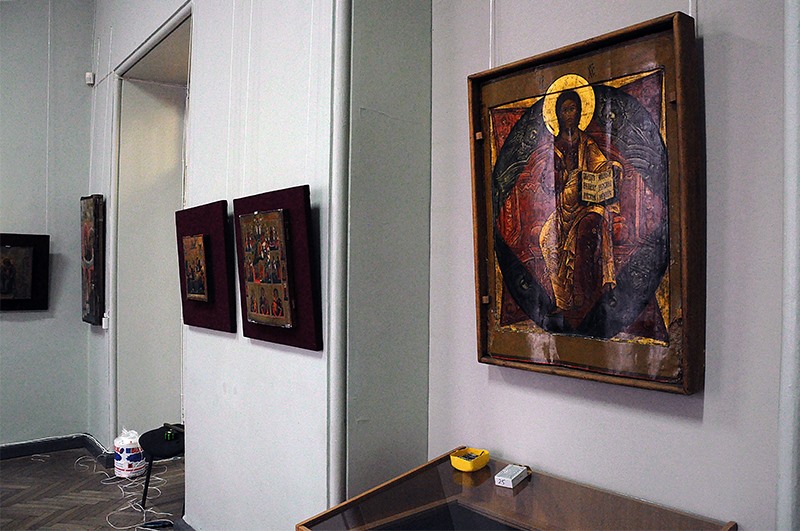 До новорічних свят у Херсонському художньому музеї готують традиційну виставку