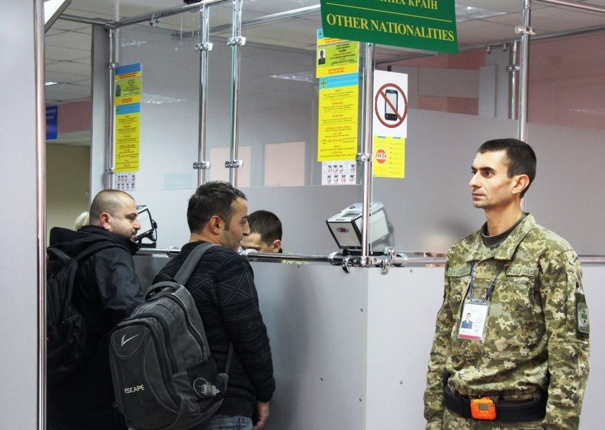 З нового року потрапити в Україну через Херсонщину можна тільки за біометрикою