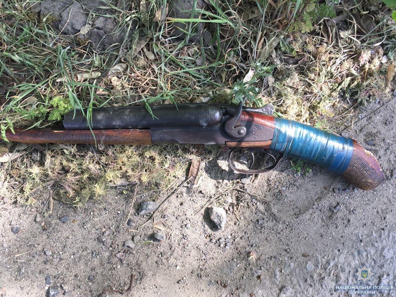 На Херсонщині поліцейські затримали мисливця на фазанів, озброєного гранатою та обрізом мисливської рушниці