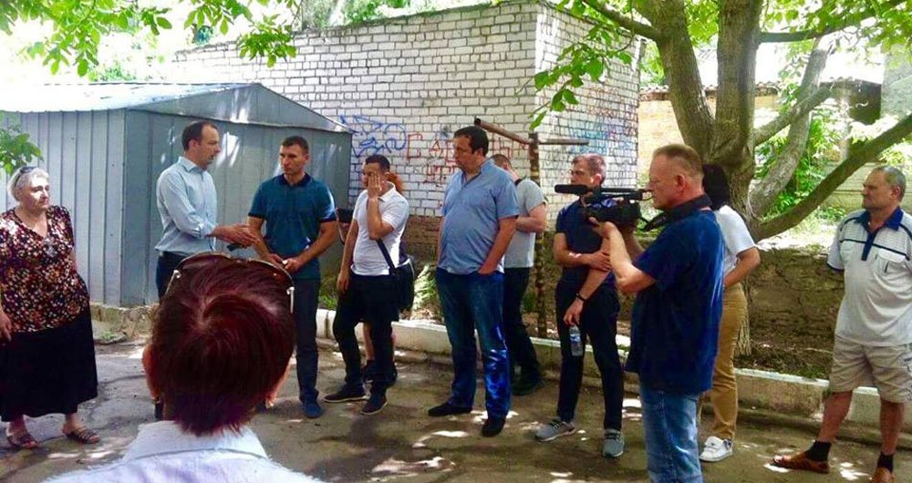 Херсонцы протестовали против строительства многоэтажки Херсонцы протестовали против строительства многоэтажки
