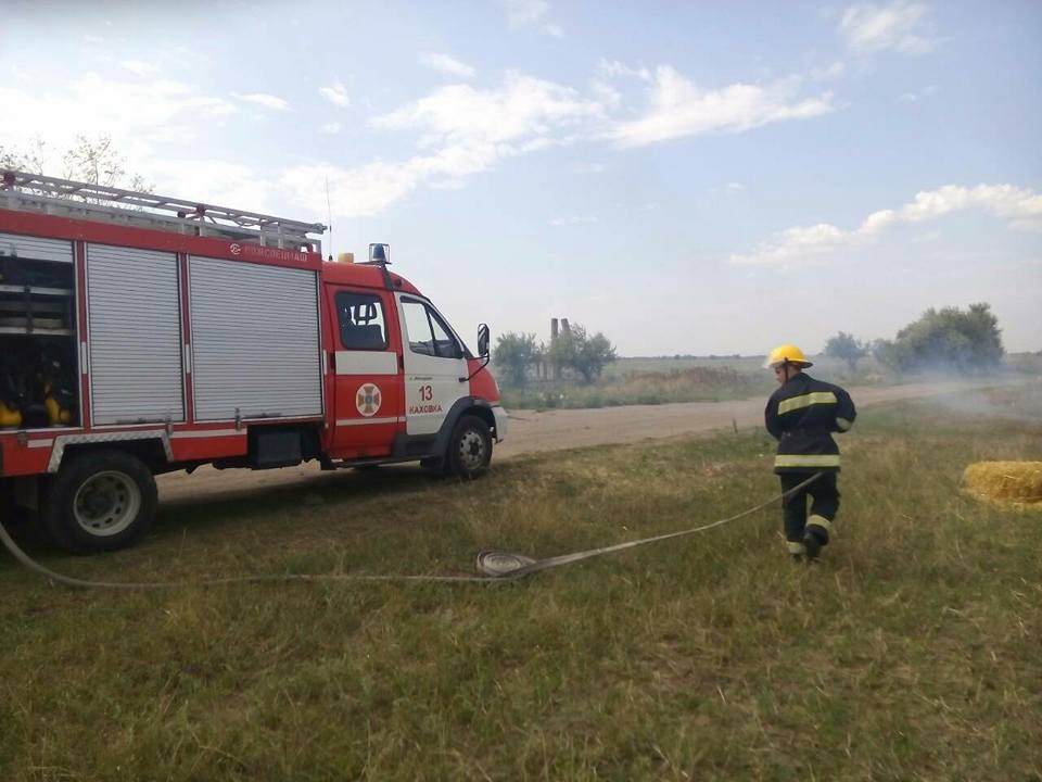 Вчора на Херсонщині горіла стерня і суха трава