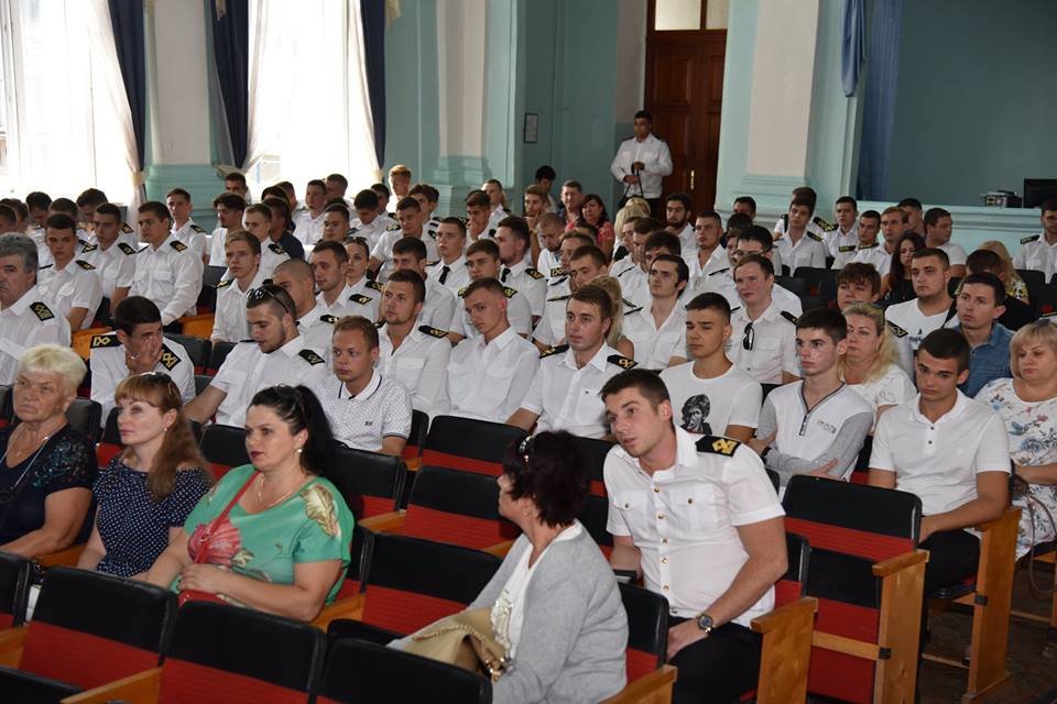 Майбутні херсонські моряки дізналися, що їх чекає протягом наступних 365 днів Майбутні херсонські моряки дізналися, що їх чекає протягом наступних 365 днів