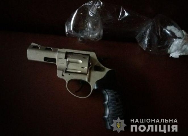 На Херсонщині поліція розпочала операцію з протидії незаконному обігу зброї