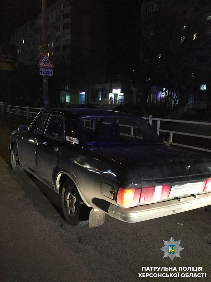 У Херсоні патрульні виявили автомобіль, що перебував у розшуку У Херсоні патрульні виявили автомобіль, що перебував у розшуку