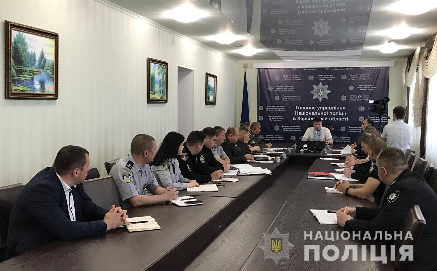 В Херсоні обговорили Стратегію деокупації Донбасу «Механізм малих кроків» В Херсоні обговорили Стратегію деокупації Донбасу «Механізм малих кроків»