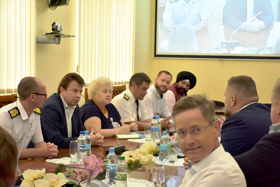 Іноземні гості залишилися приємно враженими від навчально-тренажерної бази ХДМА (ФОТОРЕПОРТАЖ) Іноземні гості залишилися приємно враженими від навчально-тренажерної бази ХДМА (ФОТОРЕПОРТАЖ)