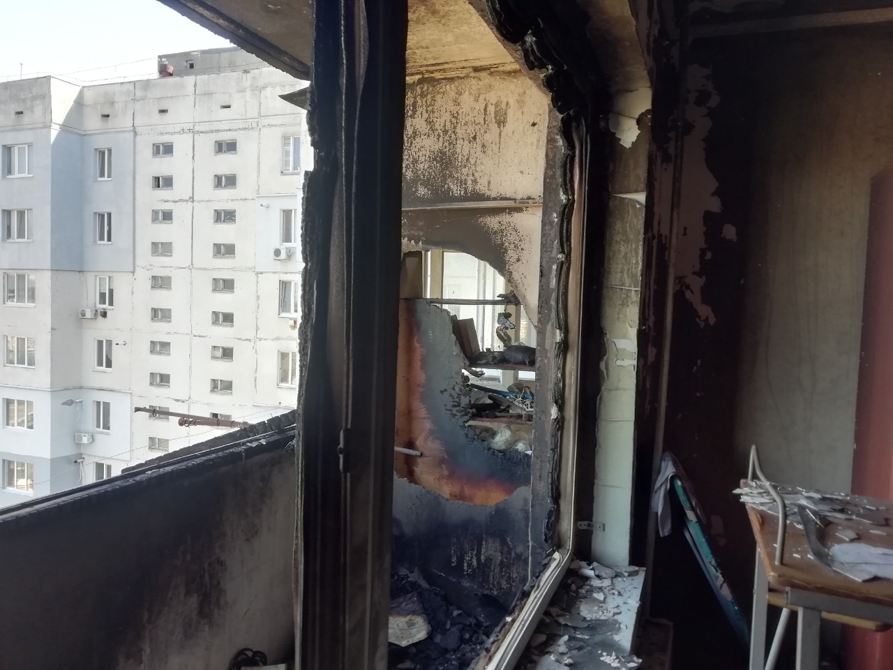 У Олешках горіла багатоповерхівка - обійшлося без жертв У Олешках горіла багатоповерхівка - обійшлося без жертв
