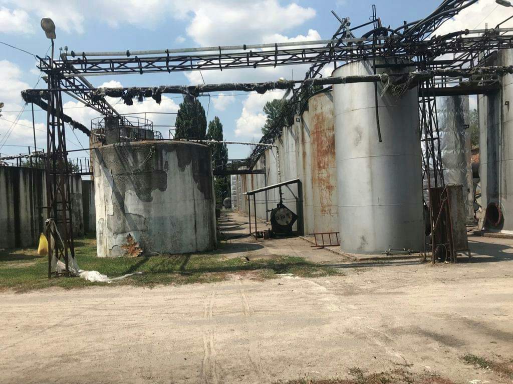 На Херсонщині прикрили підпільний завод з виробництва алкоголю На Херсонщині прикрили підпільний завод з виробництва алкоголю