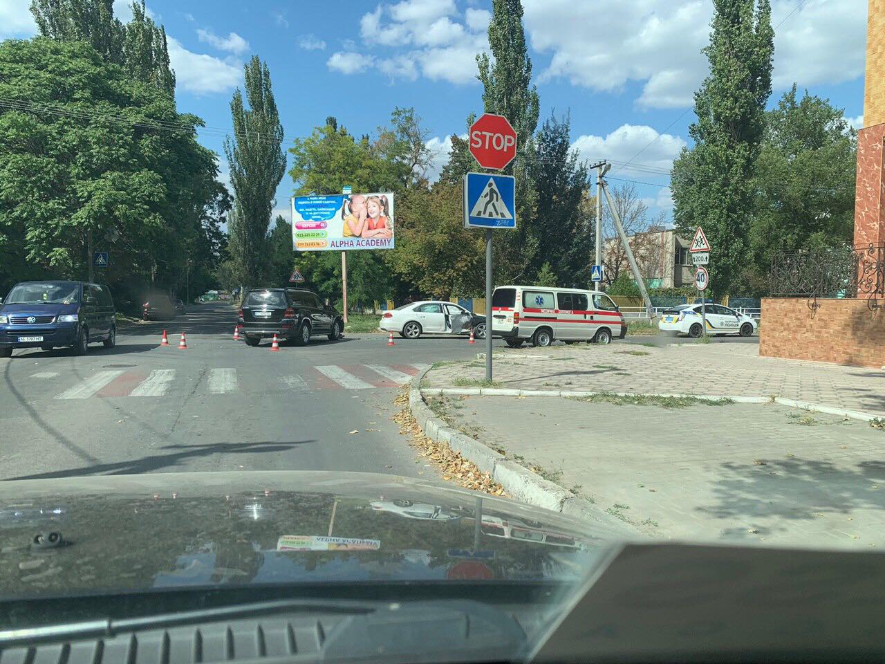 В Херсоне ДТП - иномарки не поделили перекрёсток
