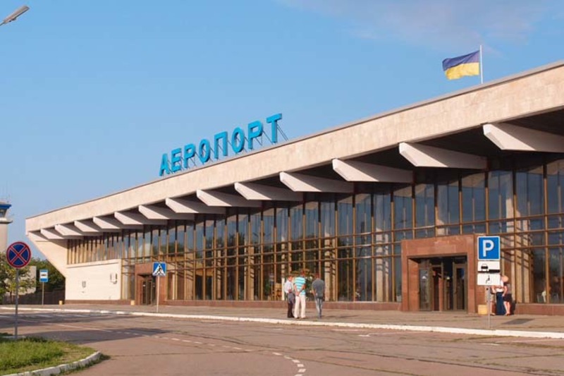 Міжнародних рейсів у Херсонському аеропорту знову поменшало