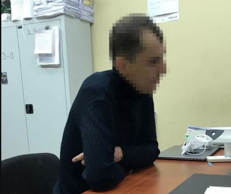 На Херсонщині СБУ затримала члена транснаціонального наркоугруповання «Хімпром» На Херсонщині СБУ затримала члена транснаціонального наркоугруповання «Хімпром»