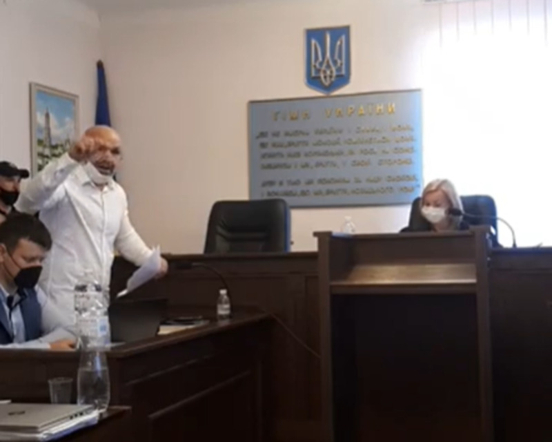 Глава Херсонского облсовета Мангер заявил на суде, что генерал-майор СБУ создал в области преступную группировку