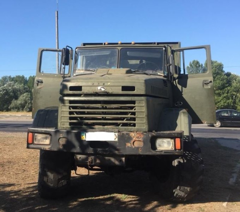 На Херсонщині виявили позашляховик, яким незаконно заволоділи два роки тому