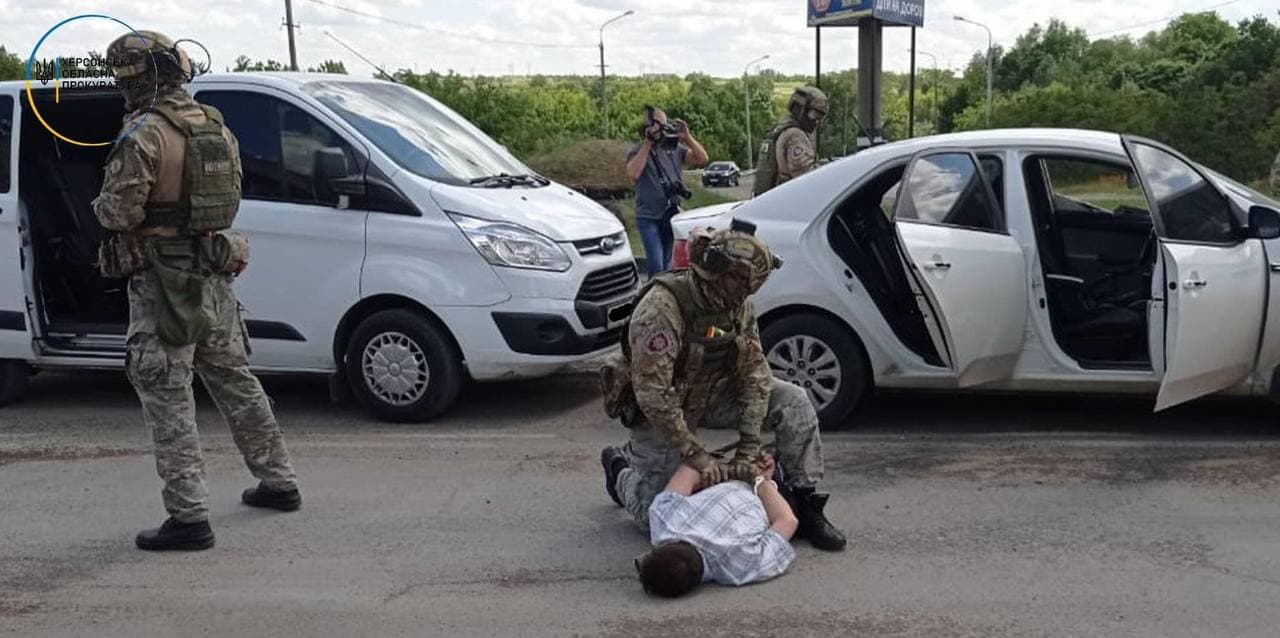 На Херсонщині затримали групу наркозбувачів – вісім учасників отримали підозри