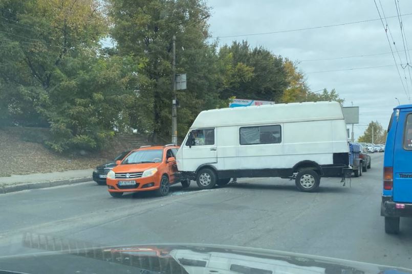 В Херсоне ДТП спровоцировало пробку в сторону Таврического