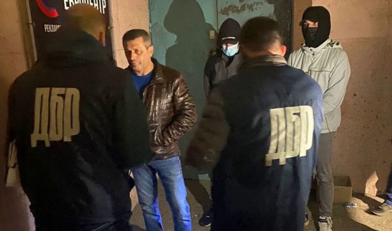 На Херсонщині під час отримання хабара затримали депутата обласної ради