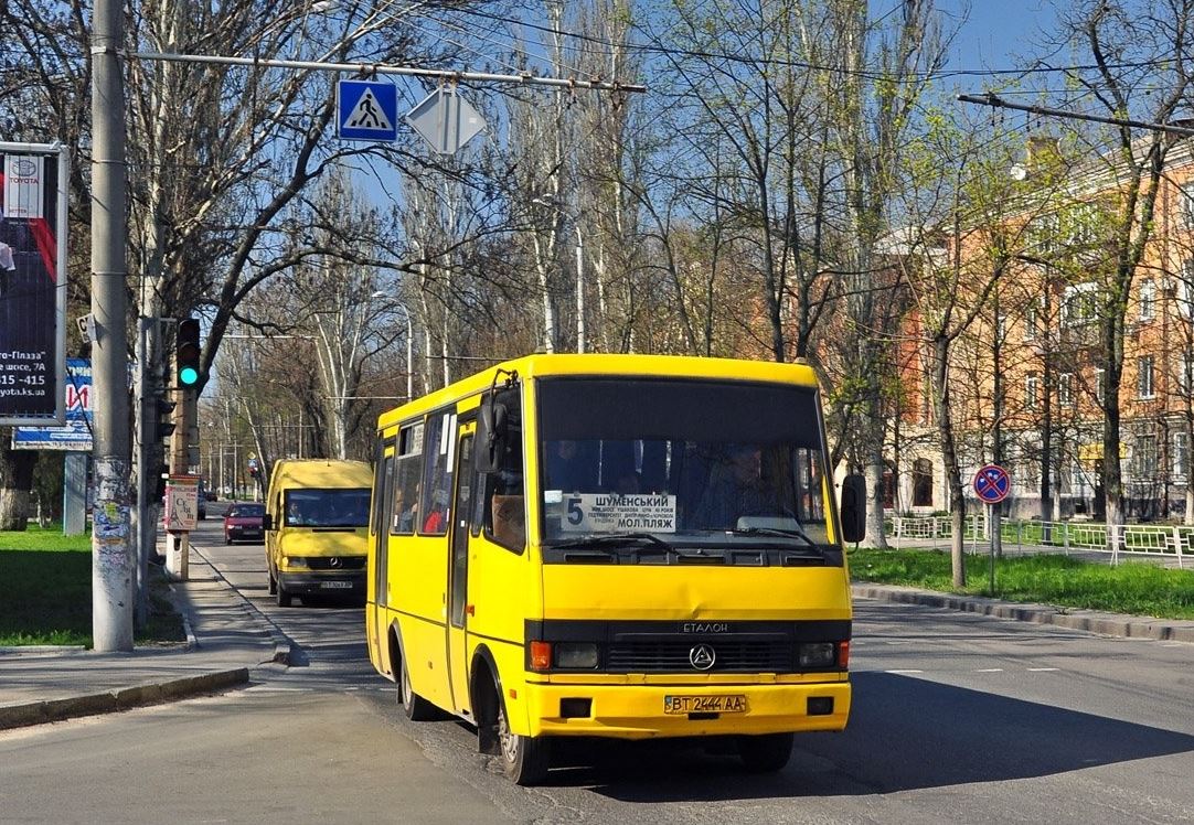 У Херсоні на два маршрути вийдуть автобуси