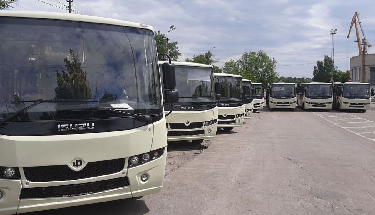 У Херсоні на 23 маршрути вийшло 116 автобусів